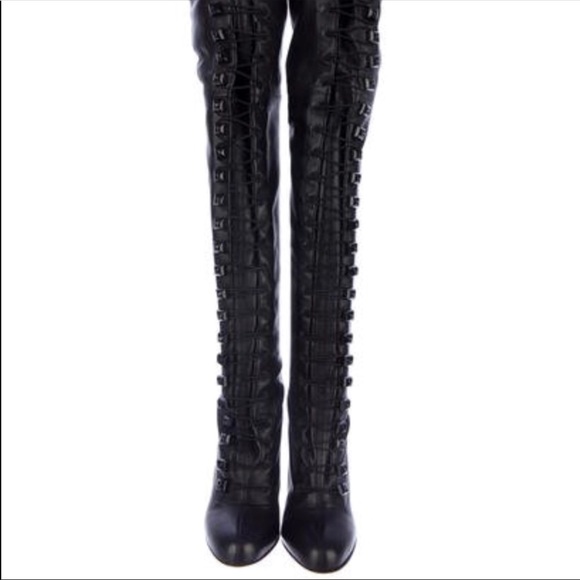 Christian Louboutin Shoes - ISO